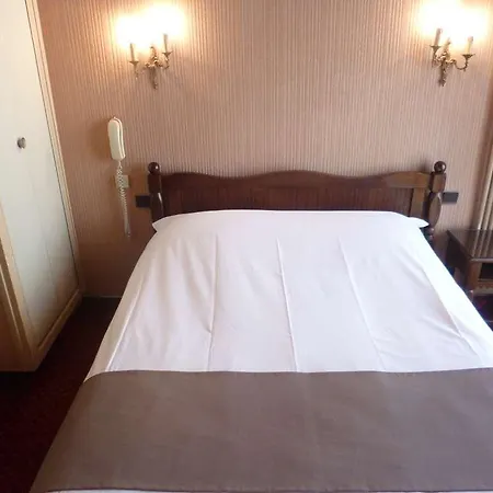 Hotel Madeleine De Senlis Parigi