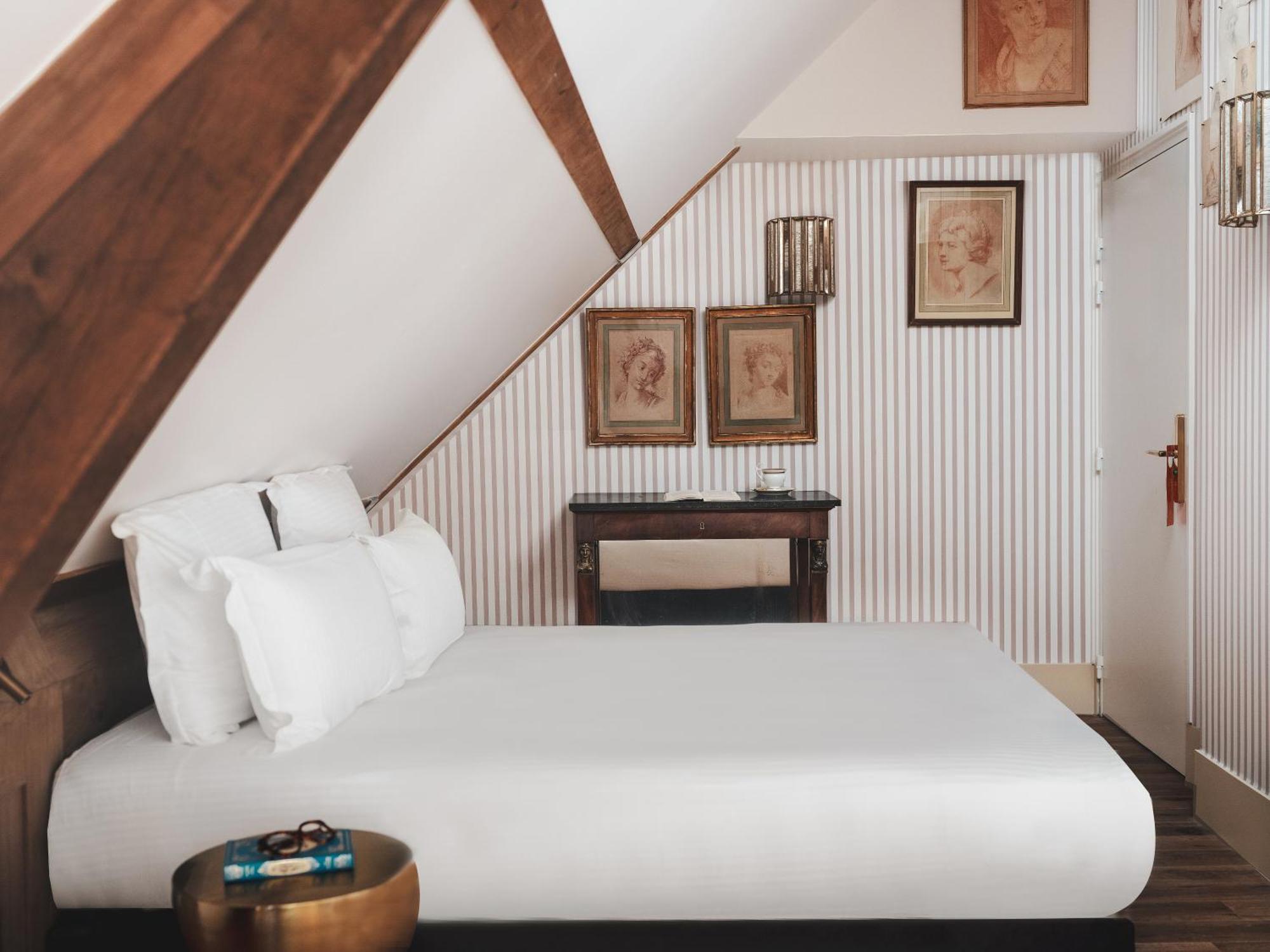 Madeleine De Senlis Paris