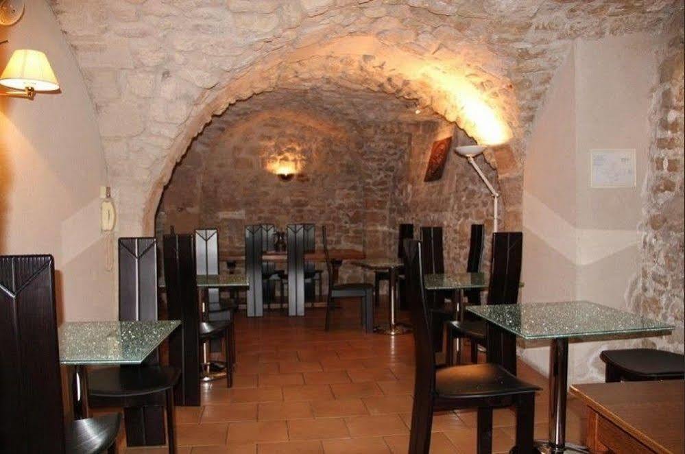 Madeleine De Senlis Hotel 3*