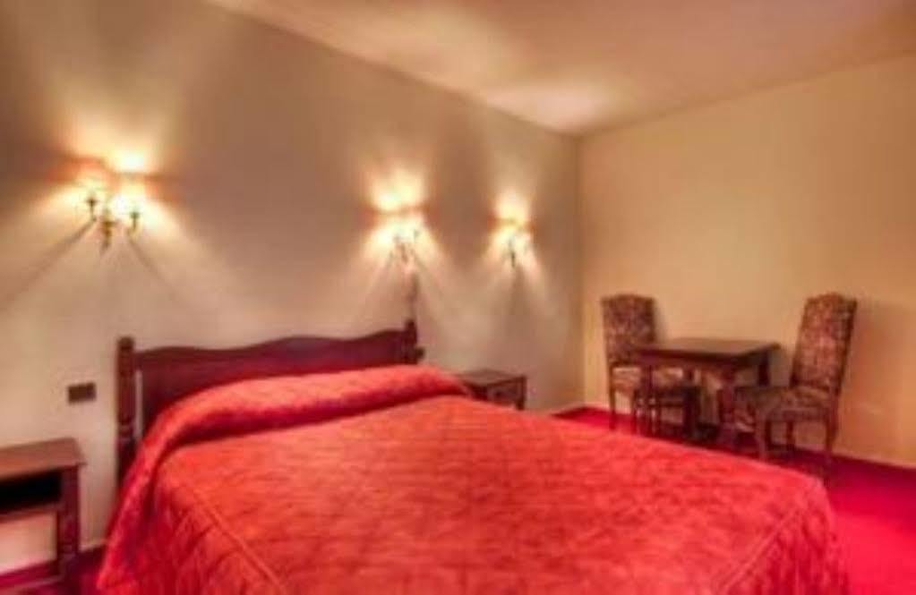 Madeleine De Senlis Hotel 3*